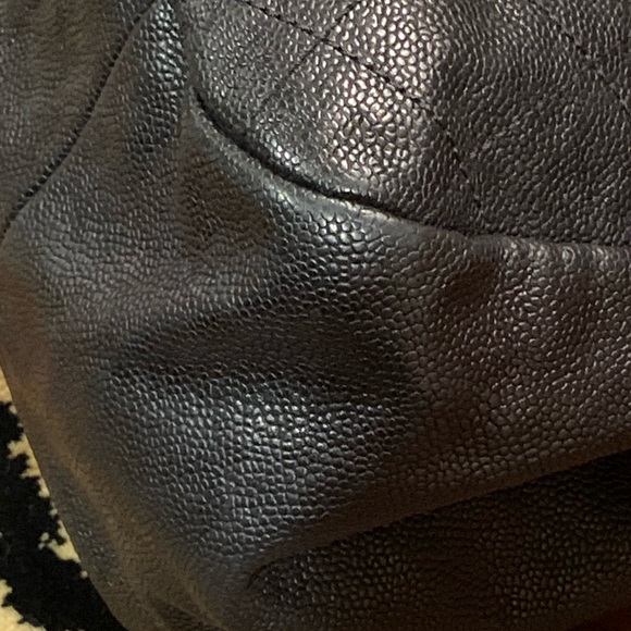 CHANEL Caviar Satchel w/
Gunmetal Hardware - Picture 11 of 16